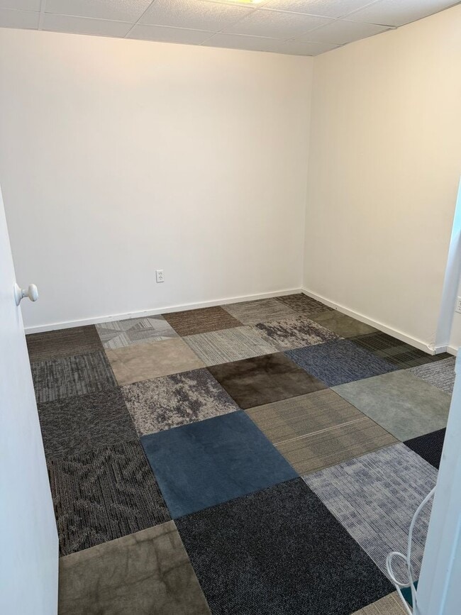 Photo - Oakdale - Brick House Unit 1