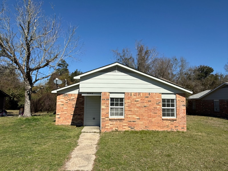 Photo - 2009 South St