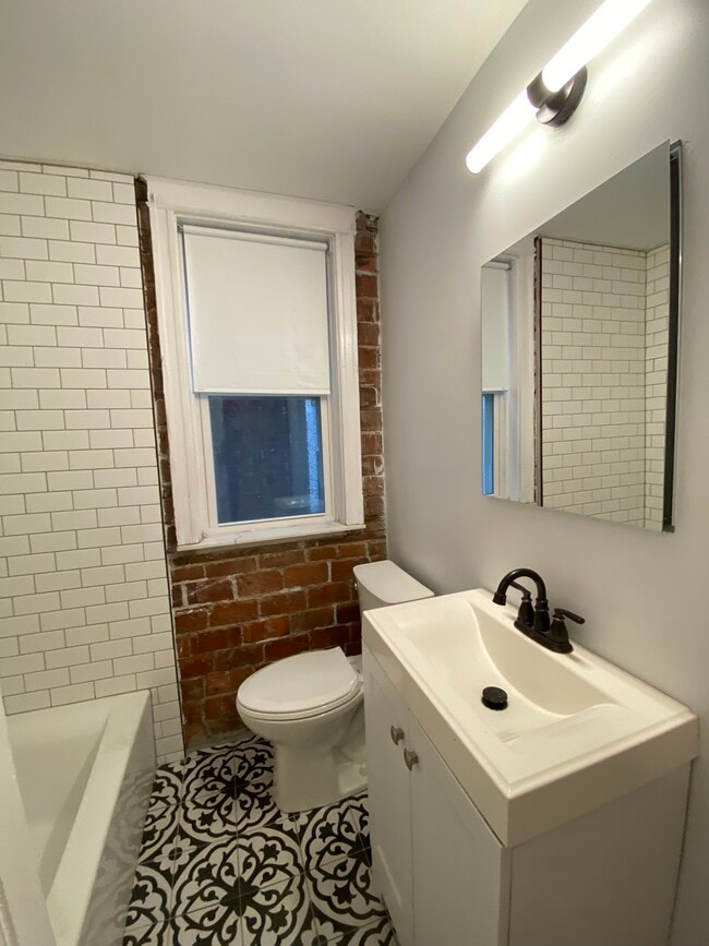 Photo - 5017 S Broadway Apartments Unit 5017