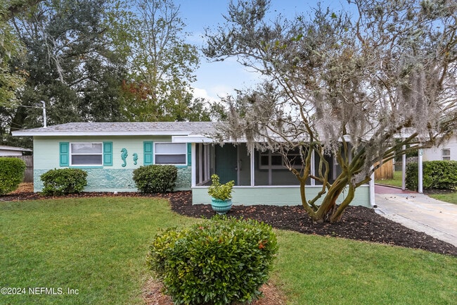 Building Photo - 303 Renne Dr N