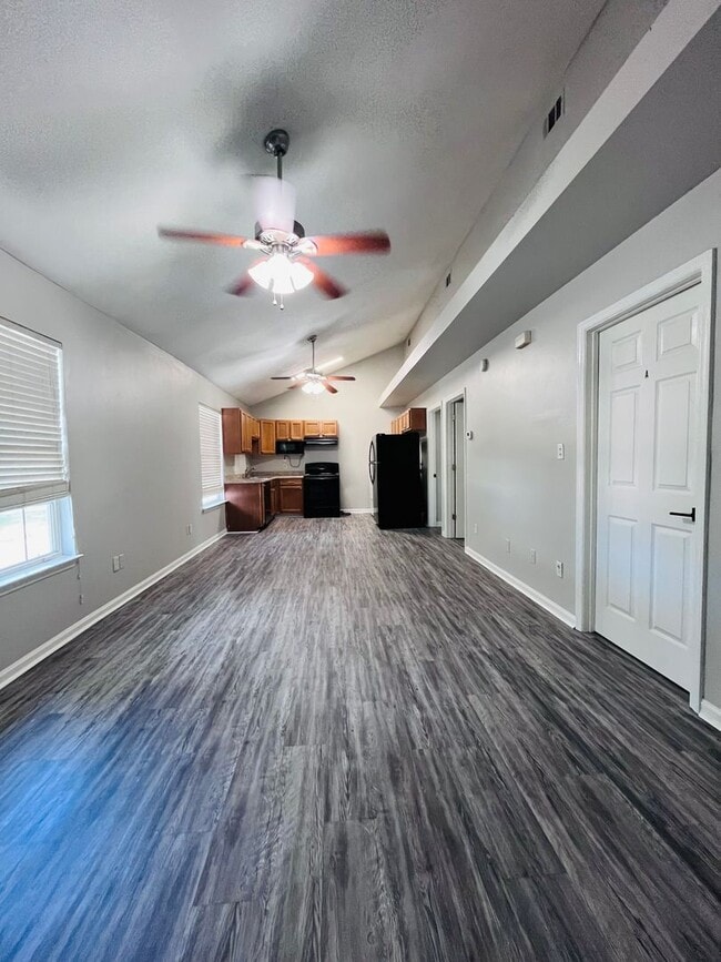 Photo - 1707 S Calhoun St Unit Apt 1
