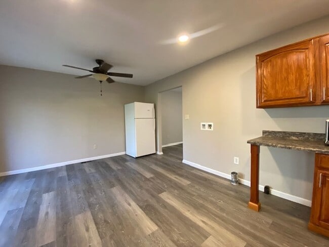 Photo - Welcome to this charming 2-bedroom, 1-bathroom ranch style home located in Springfield, OH+