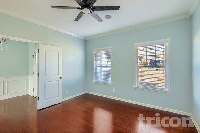 Photo - 2102 Eddie Massey Ln