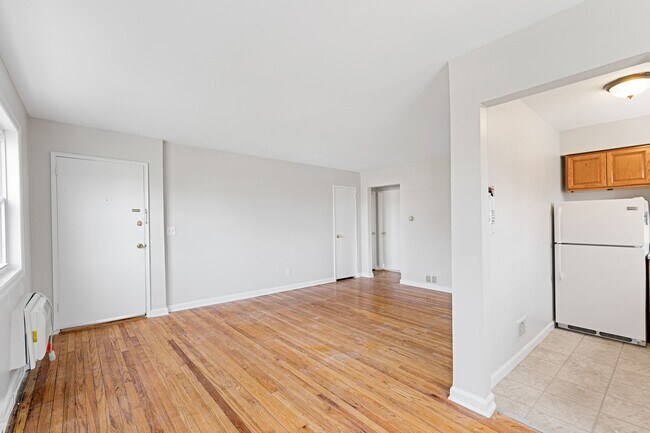 Photo - 355 New York Ave