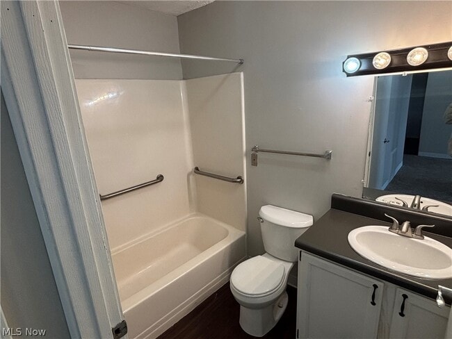 Photo - 59 Lincoln Way E Unit 703