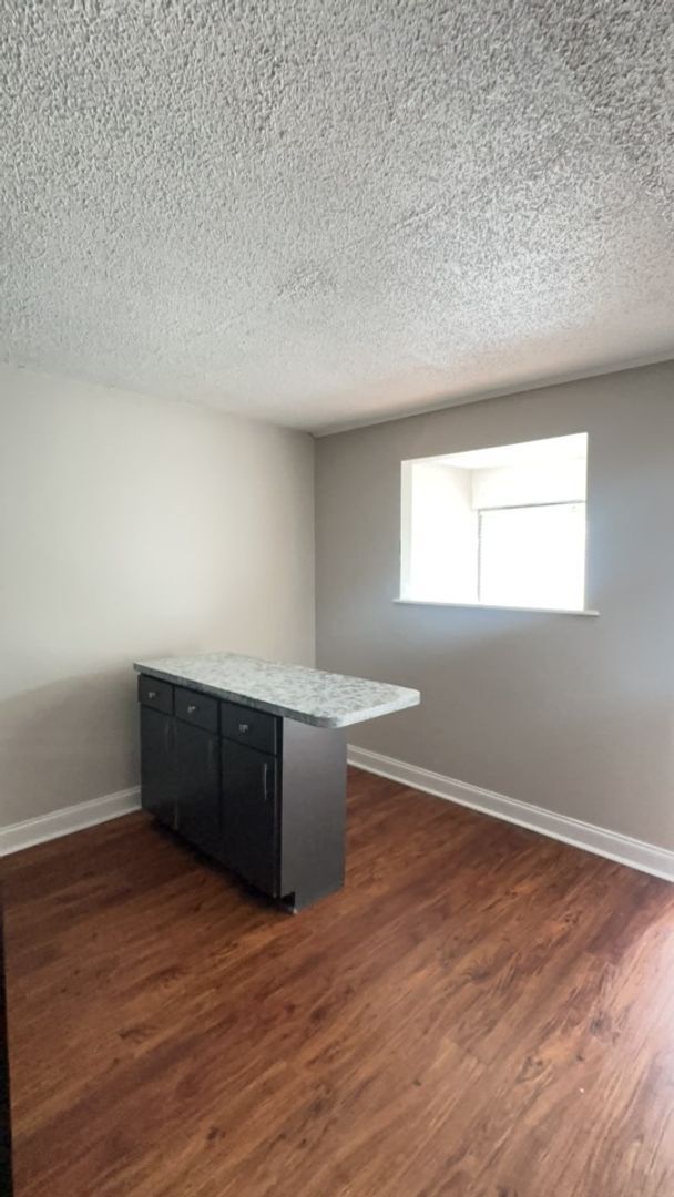 Photo - University Towers- 1bd/1ba Apartment Avail... Unit 618