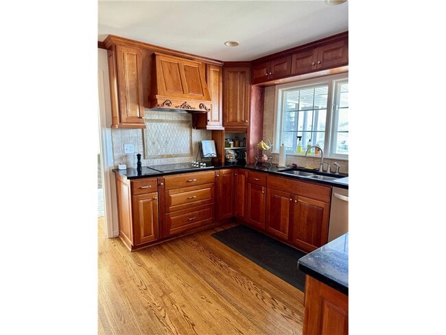 Photo - 4809 Wilford Way