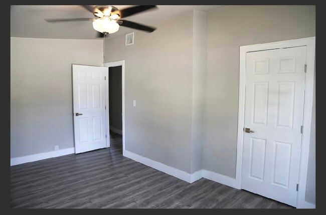 Photo - 4010 Neer Ave