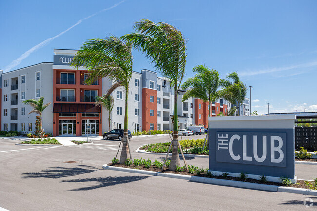 The Club on Pine Island - The Club on Pine Island Apartments