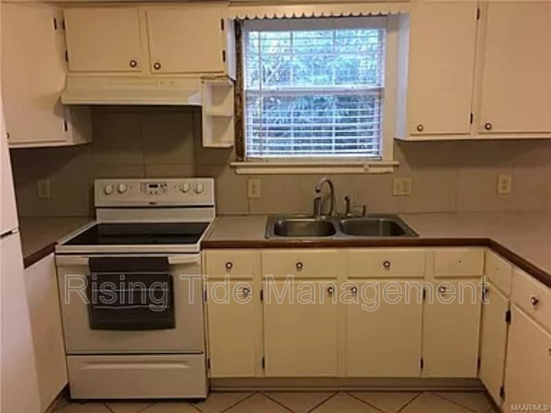 Photo - 2914 McQueen St