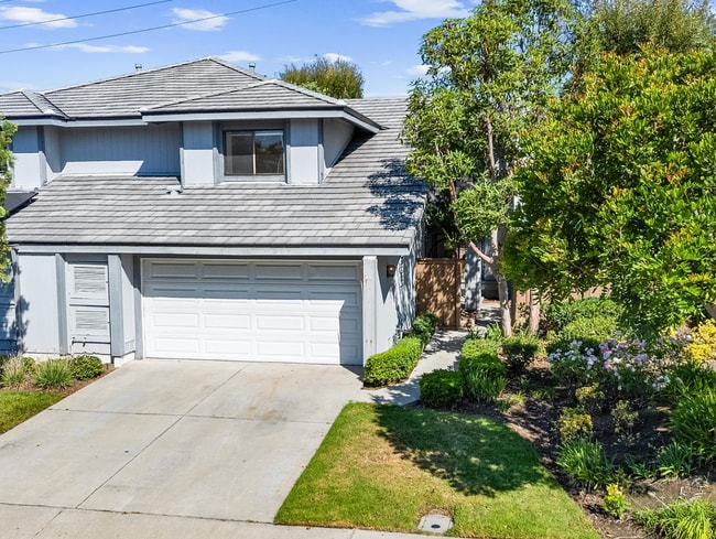 Building Photo - 13 Heather Hill Ln