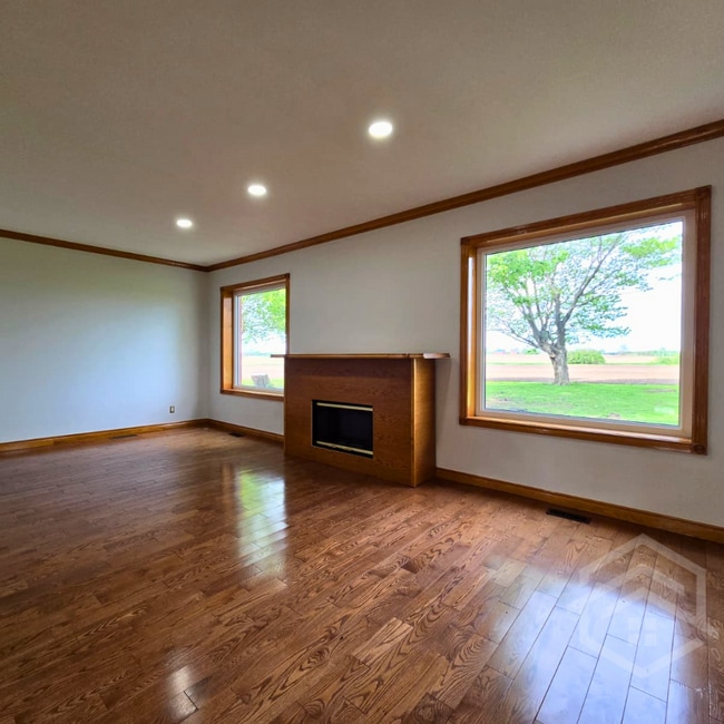 Photo - 5-Bedroom House in Woodstock!! Unit 1