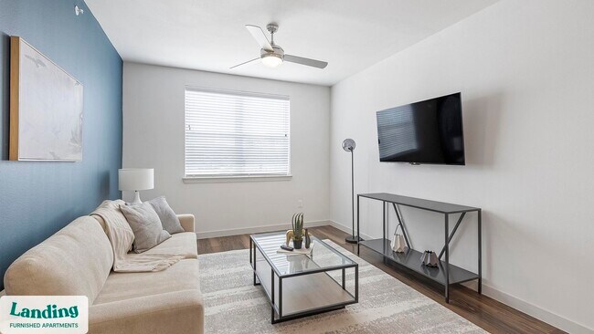 Photo - 255 Williamsburg Pkwy Unidad D203.1409535