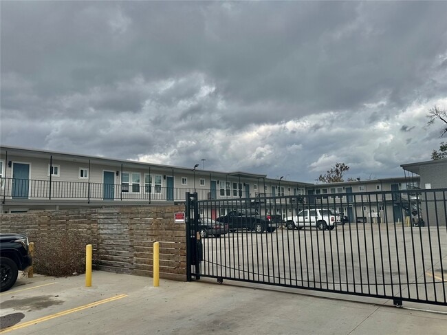 Photo - 6705 Fairway Dr Unit 25