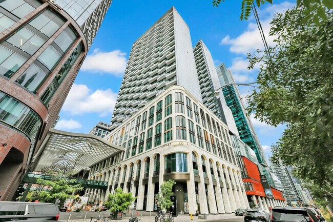 Photo - 500 Front St W Unit ID1286444P