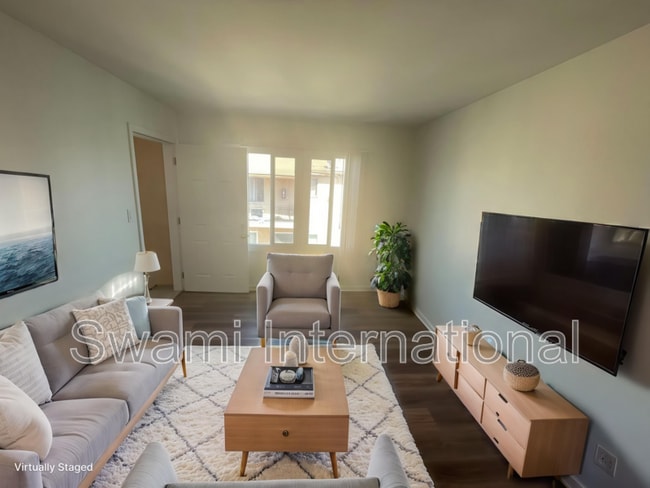 Photo - 9449 Normandie Ave