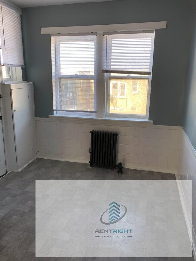 Photo - 4645 N Elston Ave Unidad 4649-2