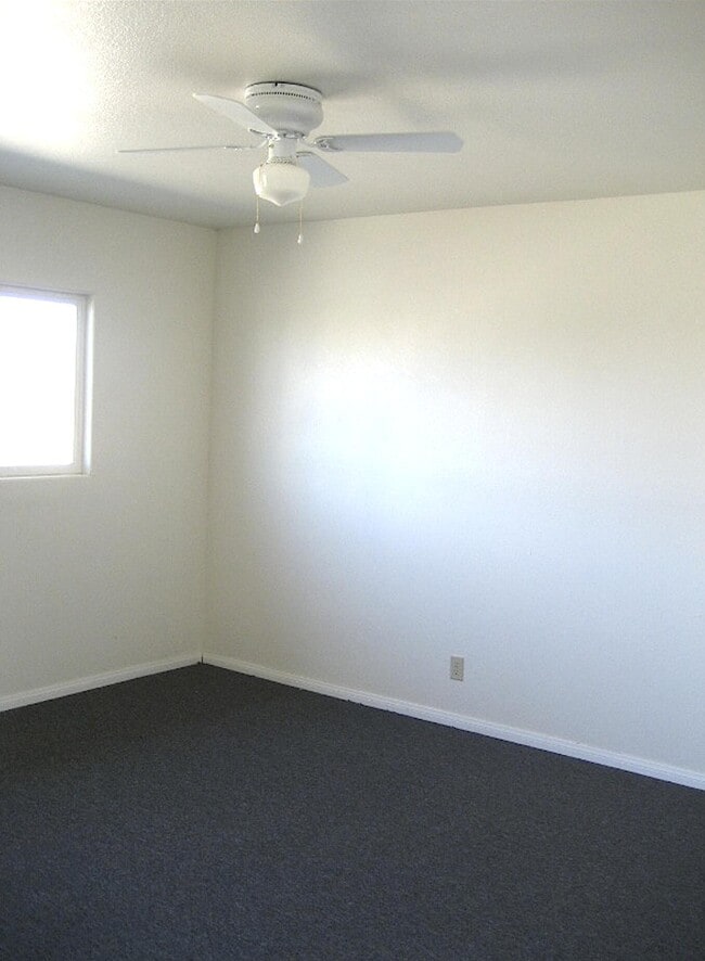 Photo - 10340 E Vernon Ave