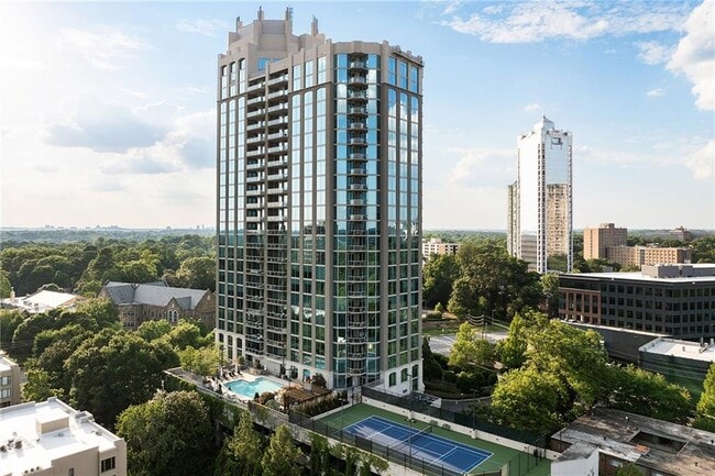 Building Photo - 2795 Peachtree Rd NE Unit 1701
