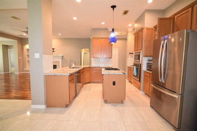 Photo - 122 Kentwood Ridge Ct