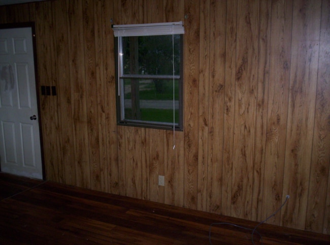 Photo - 547 Creekside Dr