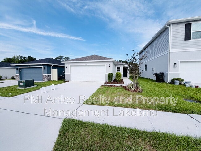Building Photo - 524 Carya Wy
