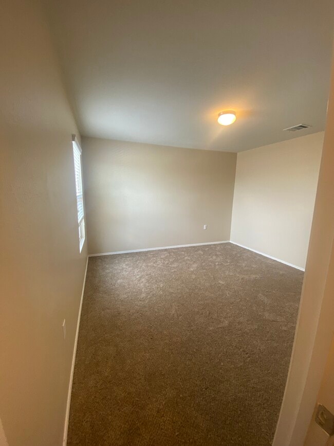 Building Photo - 6237 Adair Dr Unit Small Room