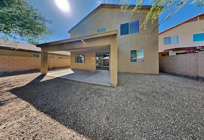 Building Photo - 9719 W Darrow St Rental