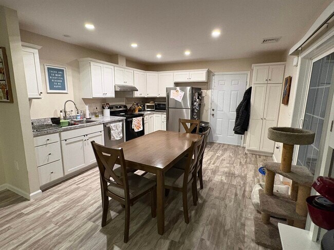 Photo - 48 Nicholas Ln