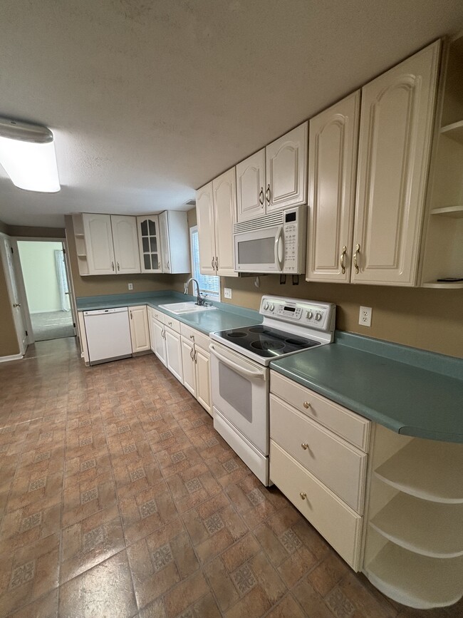 Photo - 113 Sanwood Rd