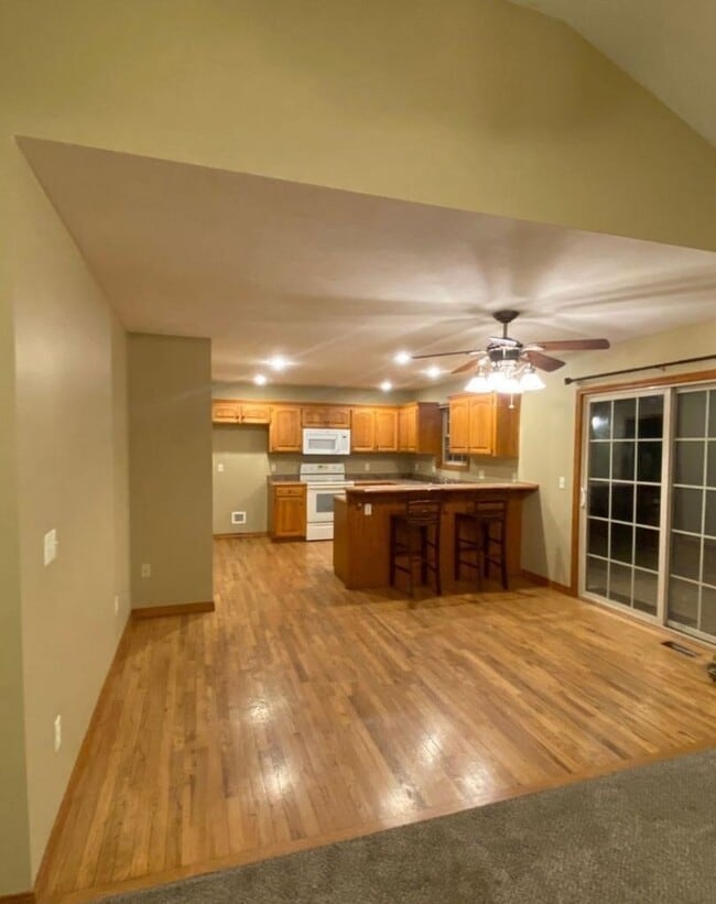 Photo - 4 Bed 2 Bath Home in Nixa!!