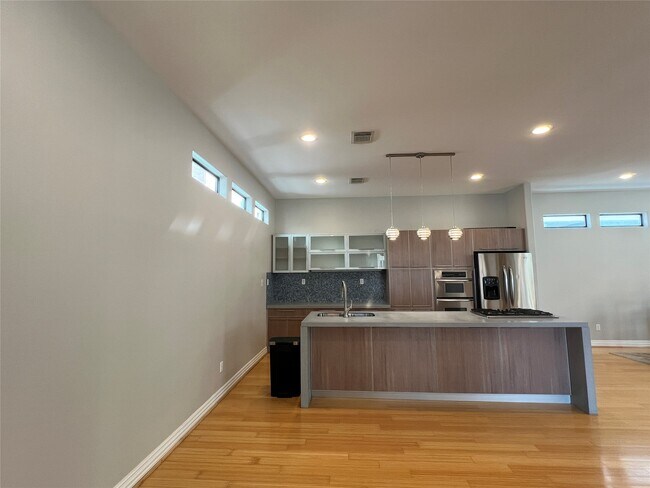 Photo - 2314 Camden Dr