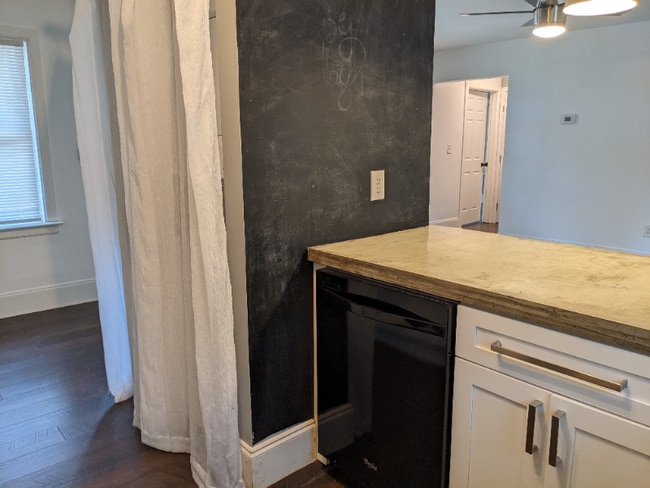 Photo - 2931 Glenwood Ave SE