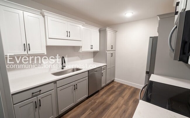 Photo - Modern Condo with Pool Access and Patio | Available Now! Unidad Apartment B