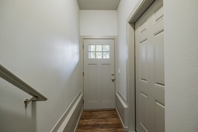 Photo - 384 24th St NE