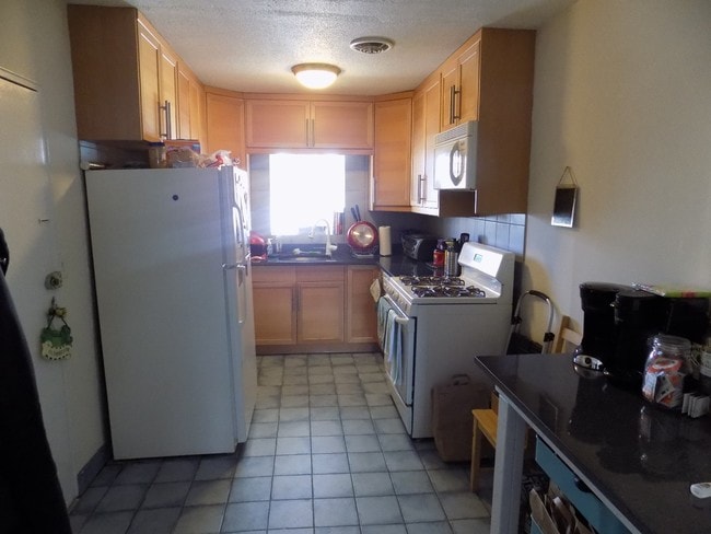 Photo - 104 Lake Shore Rd Unit 2