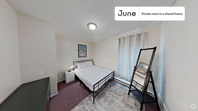 Building Photo - Private bedroom in 3 bed/1 bath Home Unit C
