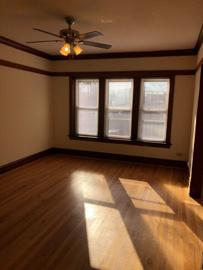 Photo - 4018 W Cortland St Unit 2