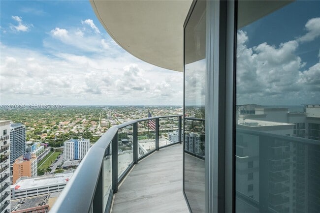 Photo - 55 SW 9th St Unit 3606