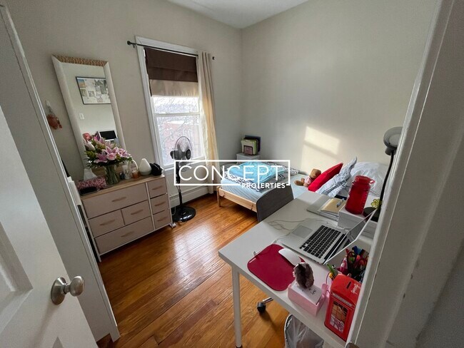 Photo - 12 Parker Hill Ave Unidad 3