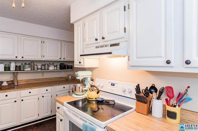 Photo - 101 Running Brook Rd