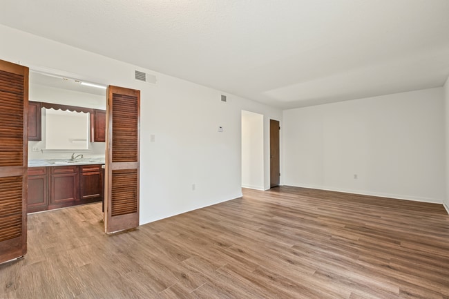 Photo - Fairfax Manor Townhomes