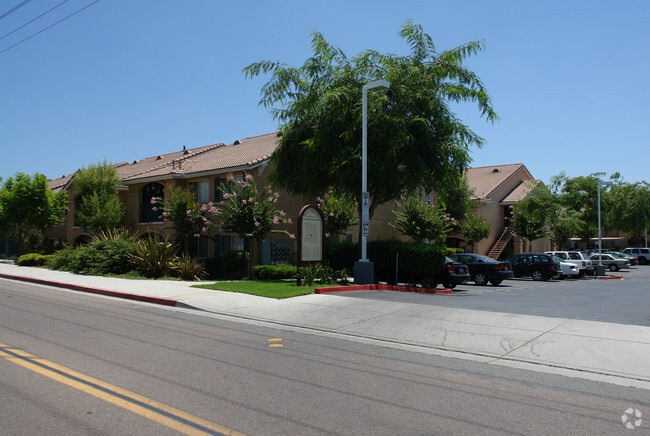 Royal Heights Apartments - Royal Heights Apartments