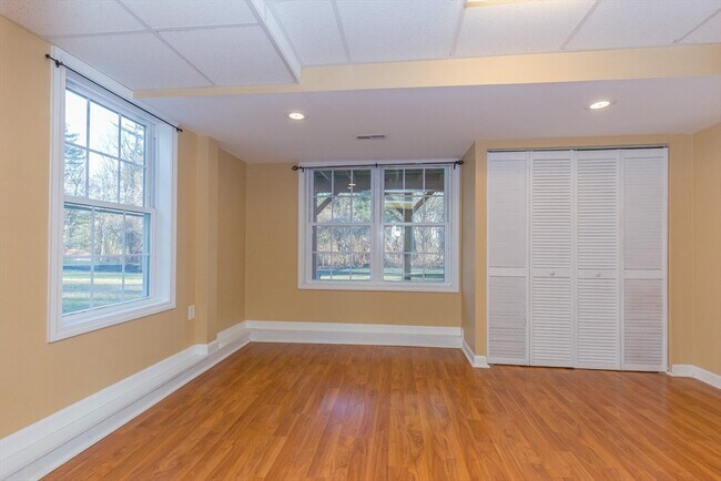 Photo - 100 Nutting Rd