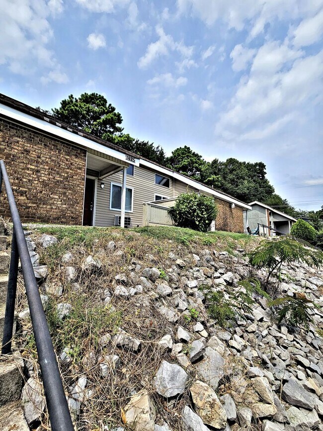 1425 Ascent Trail NW Unit B