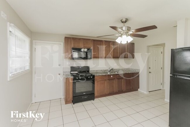 Photo - 17031 S 88th Ave