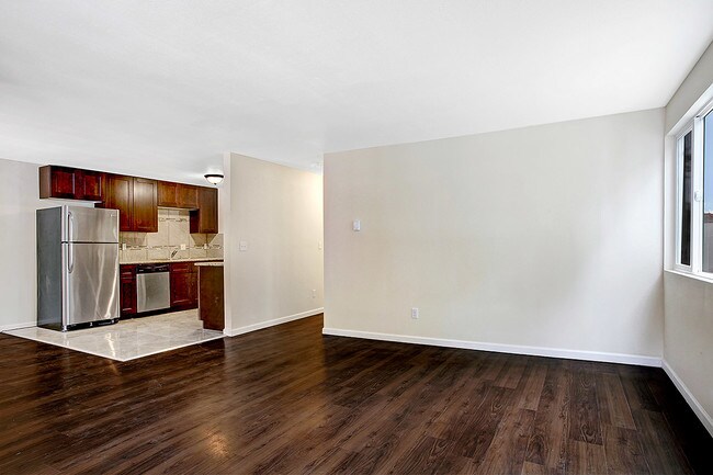 Photo - 2306 N St NE