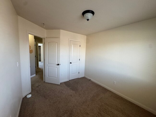 Photo - Charming 3 bed 2.5 bath townhome