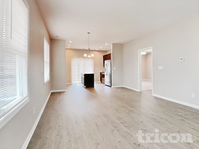 Photo - 133 Jade St