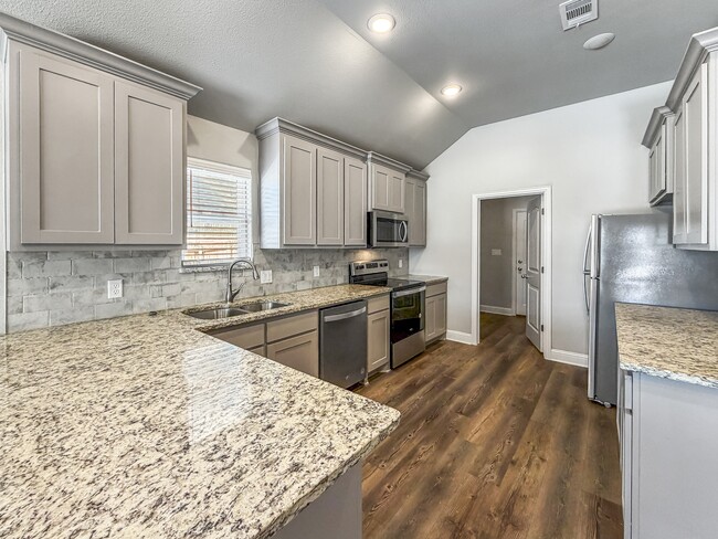 Photo - 2800 Orchid Dr